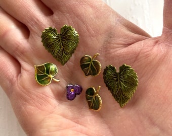 Enameled Leaf Button Lot - (6) Hand Painted Metal Buttons - Sewing Supplies