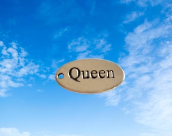 Sterling Silver Charms - "Queen" Word Charm - Jewelry Supplies