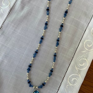 Lapis and quartzite Pendant necklace