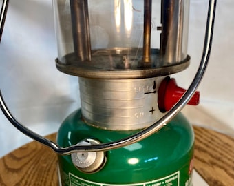 Lanterna Coleman d'epoca modello 321B con custodia
