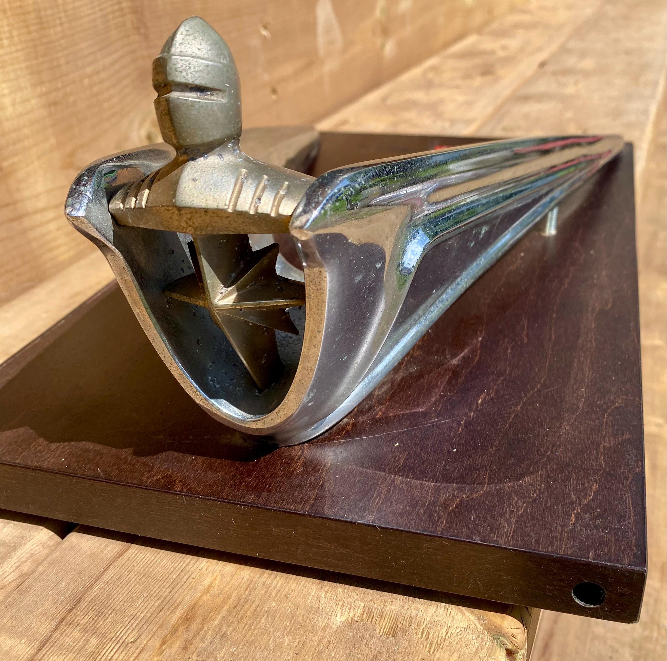 Car hood ornaments - Etsy 日本