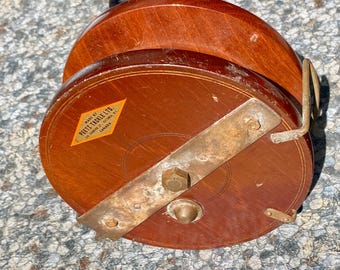 Vintage Classic 6" Peetz Mahogany and Brass Reel