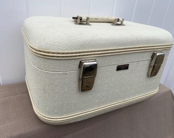 Vintage Christie Luggage Train Case