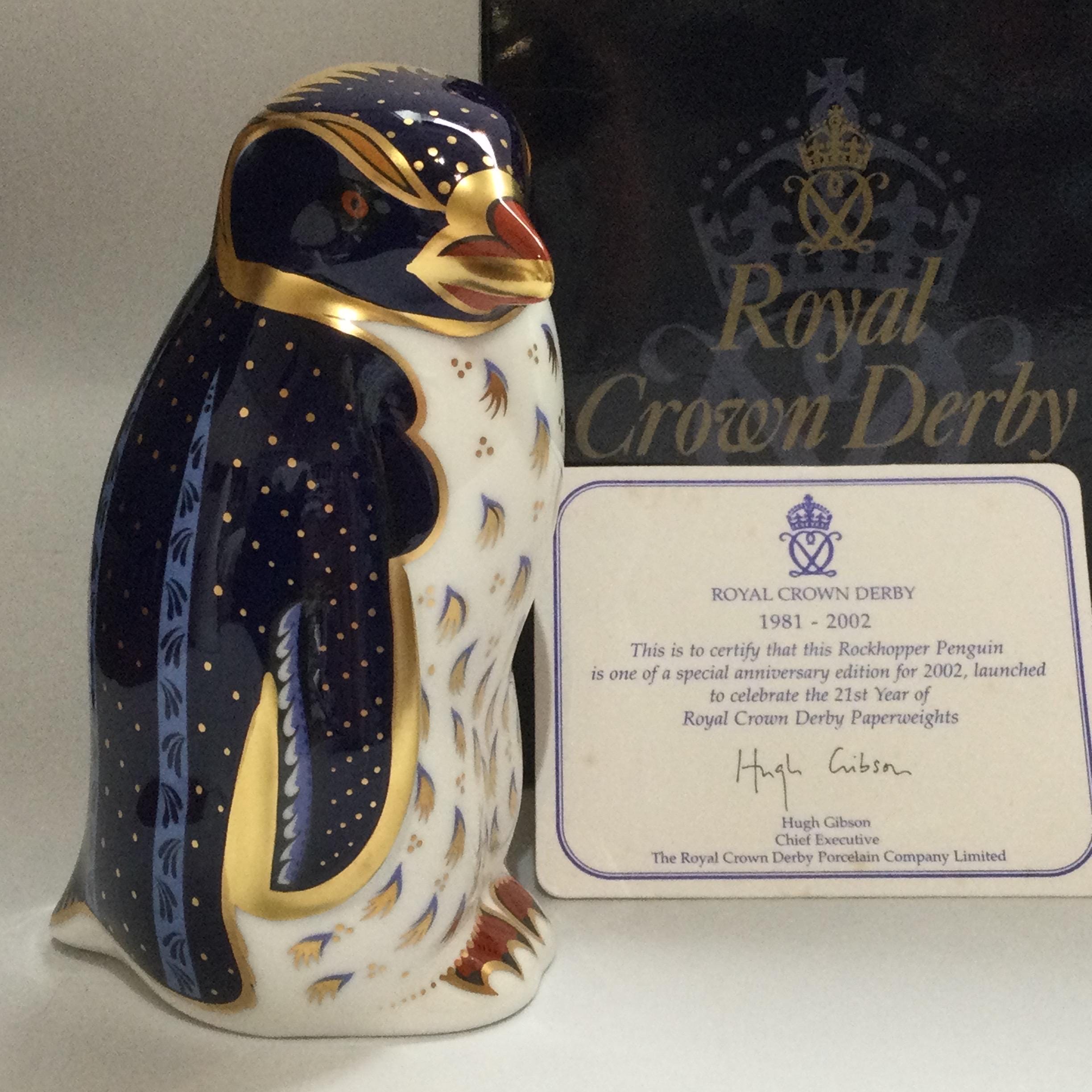 BOXED Royal Crown Derby ROCKHOPPER PENGUIN Paperweight (2002 Special Anniversary Edition)