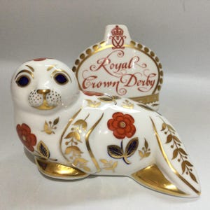 Royal Crown Derby SEAL PAPERWEIGHT