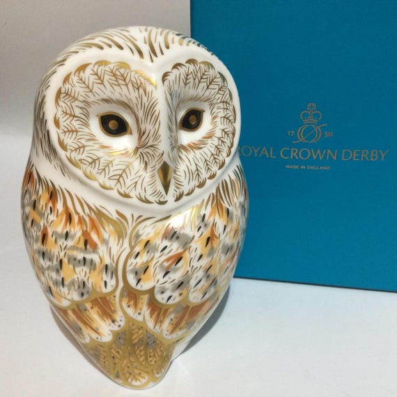 ロイヤルクラウンダービー フクロウ 置物 ペーパーウェイト フィギュリン 金彩 箱入り ロイヤルクラウンダービー 羊皮紙 フクロウ ペーパーウェイト
