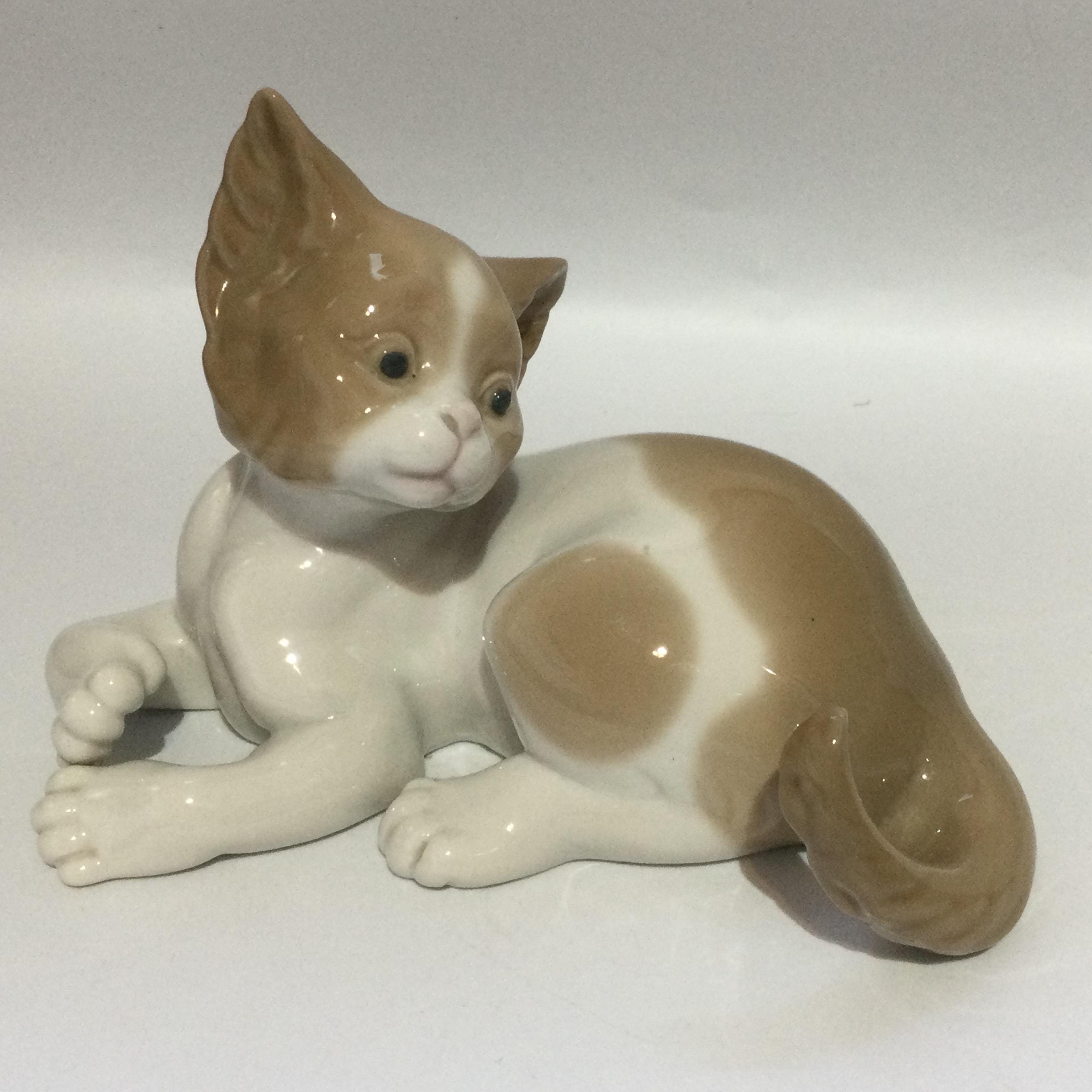 LLADRO Porcelain CAT FIGURINE - Etsy