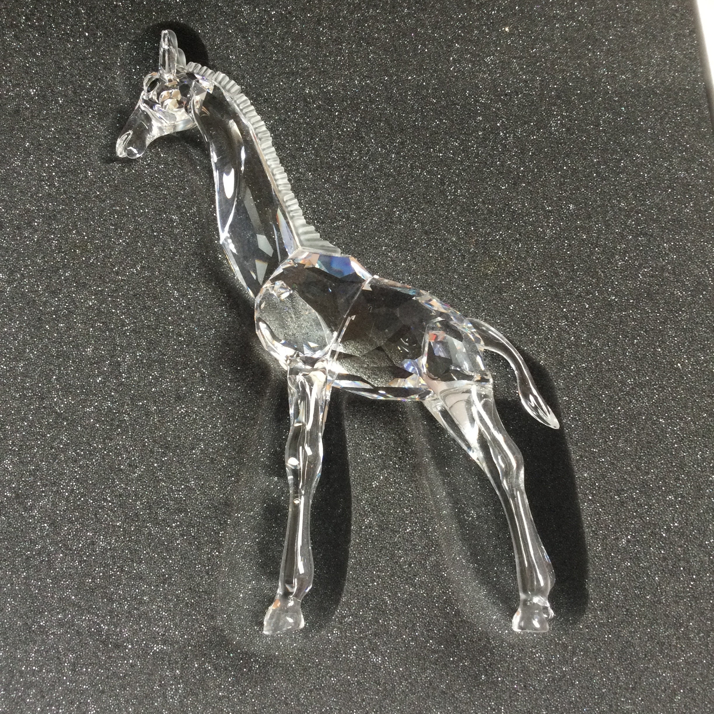 ケース入りスワロフスキークリスタル ベビーキリン #236717 - Etsy 日本