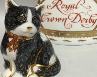 Royal Crown Derby Seahorse Paperweight. Imari. 4.5 Inches Tall