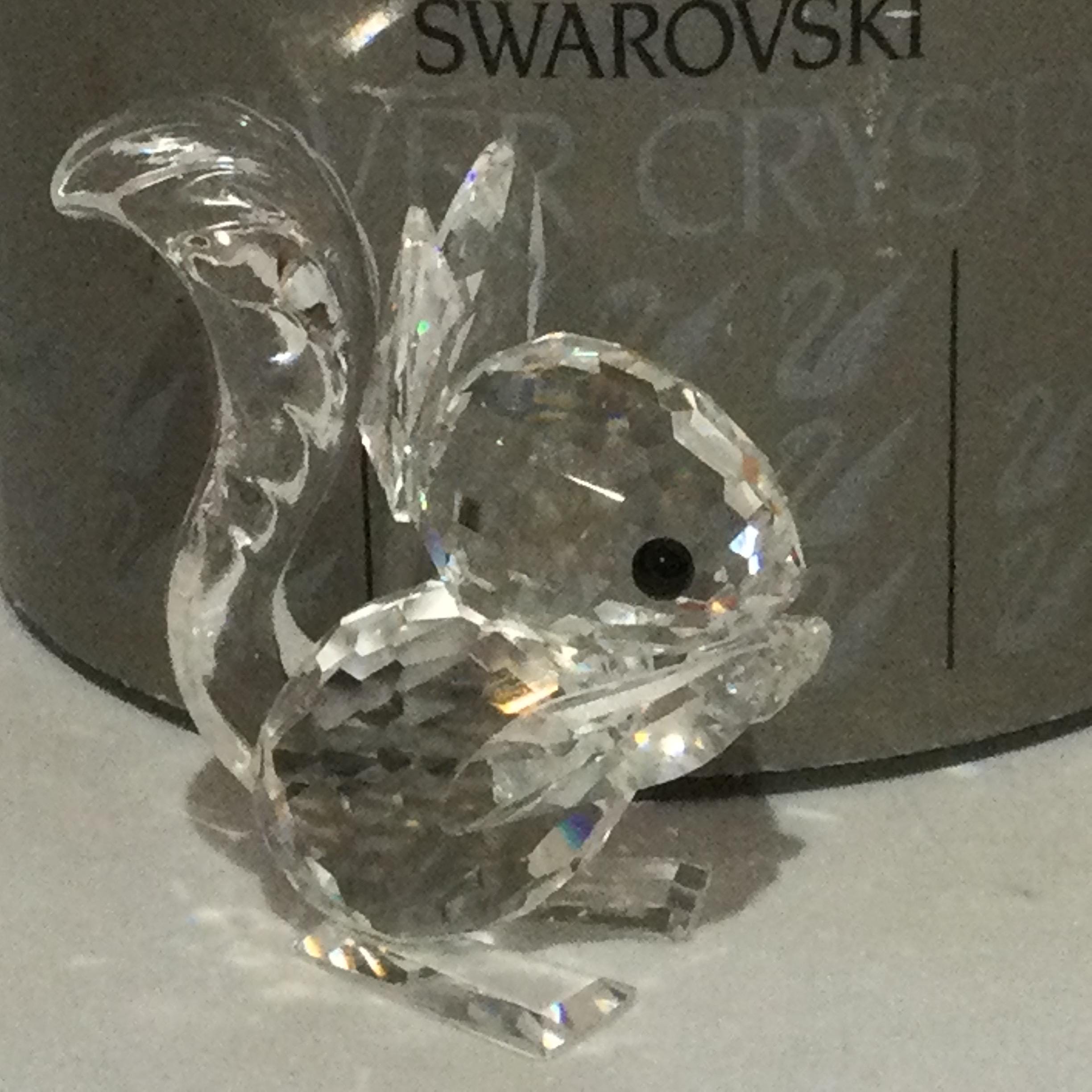 箱入りスワロフスキークリスタル リス（ナット付き）#011871 - Etsy 日本