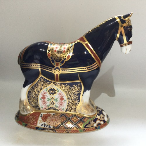 ケース入りスワロフスキークリスタル ベビーキリン #236717 - Etsy 日本