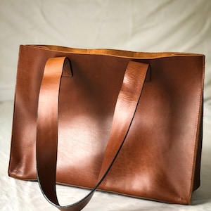 Cabas en cuir, Grande taille