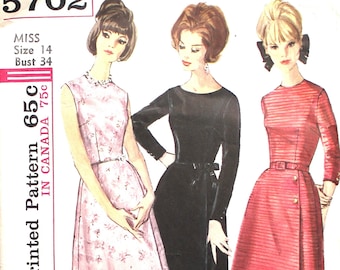 Lovely Dress with Ruffle or Tie Neck Bust 32 Simplicity 5664 Vintage Sewing Pattern
