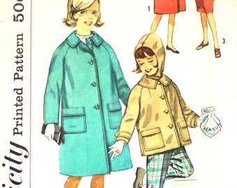 Girl's Coat in Two Lengths Size 8 with Detachable Hood Simplicity 4156