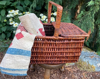Vintage Wicker Rattan Picnic Basket with Hinged Double Lids Boho Retro Farmhouse Cottage Decor SPRING SUMMER FUN