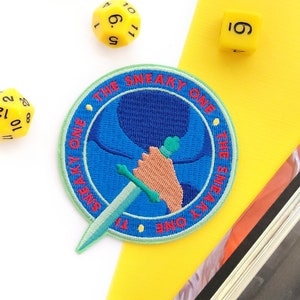 El parche de rol Sneaky One, parche de mazmorras y dragones, parche D&D Rogue, parche de monje