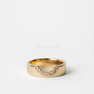 Seven Diamond Cigar Contour Band, 14k Gold Wide band, Dainty Band, Curved Wedding Band, Gift for her, Anniversary Gift