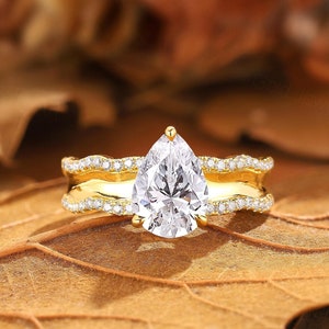 Vintage Pear Shaped Moissanite Twist Engagement Ring Unique Galaxy Milgrain Diamond Wedding Ring April Birthstone Promise Ring Gift for Wife