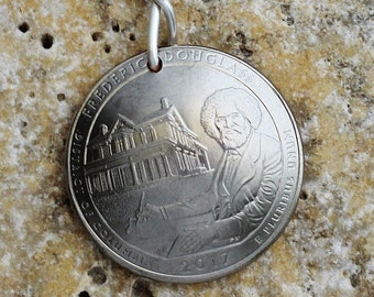 Frederick Douglass Quarter Domed Coin Keychain National Historic Site U.S. Commemorative Quarter Coin Key Ring 2017 by Hendywood KCE4