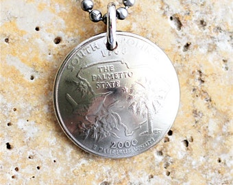 Domed Coin Necklace, South Carolina Necklace, U.S. State Commemorative Quarter Dollar 2000 Jewelry by Hendywood