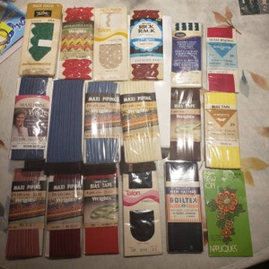 18-piece sewing items, Rick Rack, piping, bias tape, hem facing, seam binding, seam tape, sew on applique