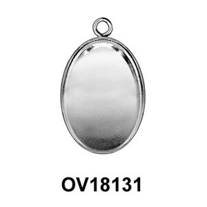 Peut inclure: Pendentif ovale en argent avec une boucle en haut. Le pendentif est vierge et pr&ecirc;t &agrave; &ecirc;tre personnalis&eacute;. OV18131