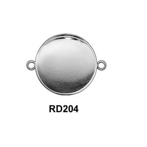 May include: Silver round pendant with a smooth, flat surface and two loops on the side. The pendant is labeled "RD204".