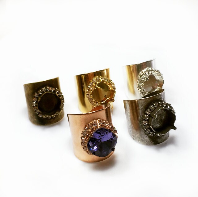 Wide Ring With Clear Crystal Rhinestones Bezel Setting,fit