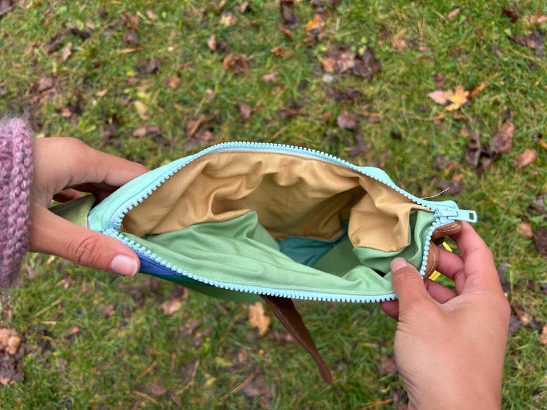 Patrón de costura en PDF para bolso con diseño de pájaro - Bolso bandolera Fly Away (bolso bandolera/mensajero con diseño de gallina, pato y pájaro cantor) imagen 5