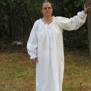 Renaissance White Chemise Long sleeved ankle length Steampunk POTC Cosplay LARP Ready to Ship! Free Shipping to USA