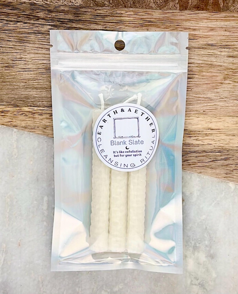 Mini velas de carillón para lanzar hechizos, establecer intenciones, rituales, trabajo energético. Hechas a mano y de origen local, 100 % cera de abejas de California, juego de 3. Cleanse & Banish