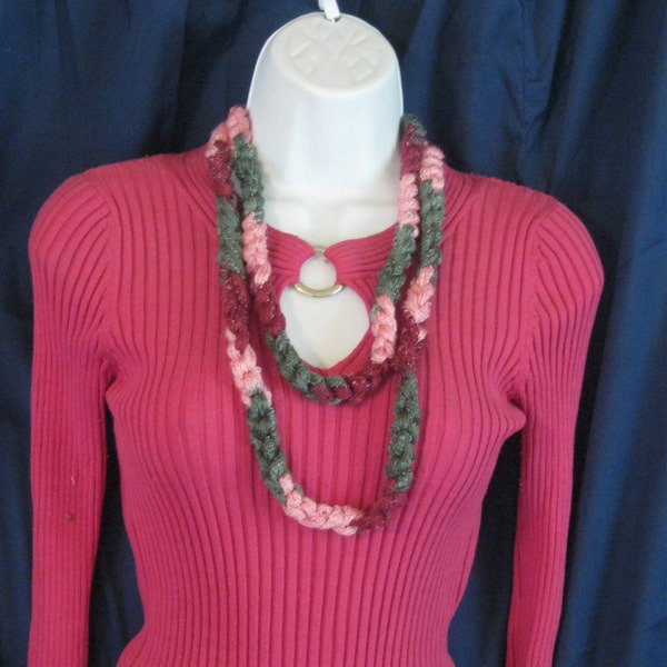 Gorgeous Handmade Crochet Pink n Gray Ruffle Necklace Fashion Statement Present Gift Teacher Co-Worker Ready to Go