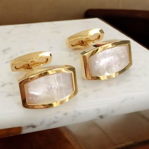 Men's White Shell Stone Cufflinks – French Style Shirt Accessories – In Stock – Gem Cufflinks for Men's Shirts