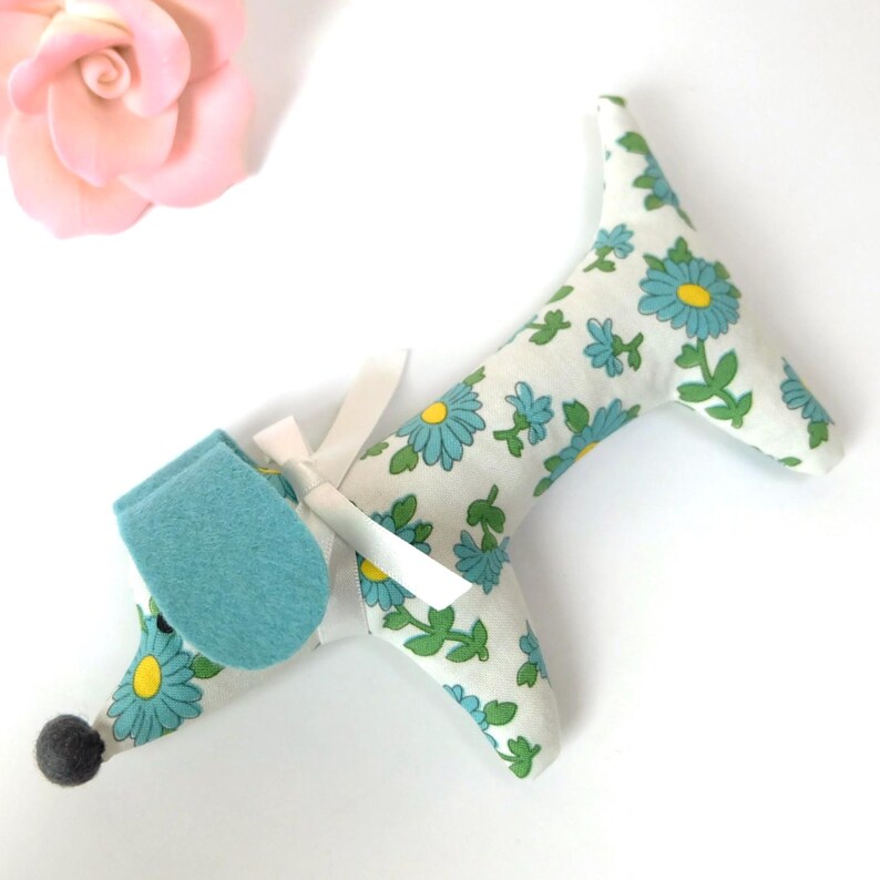 Dog Lavender Sachet, Retro Blue Daisy Fabric - Etsy UK