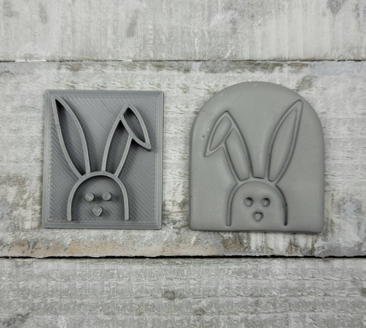 Large Cartoon Embossed Vertical Ears Rabbit Egg Silicone Candle