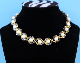 Soft-White Black-to-Silver Ombre Pearl Choker Necklace
