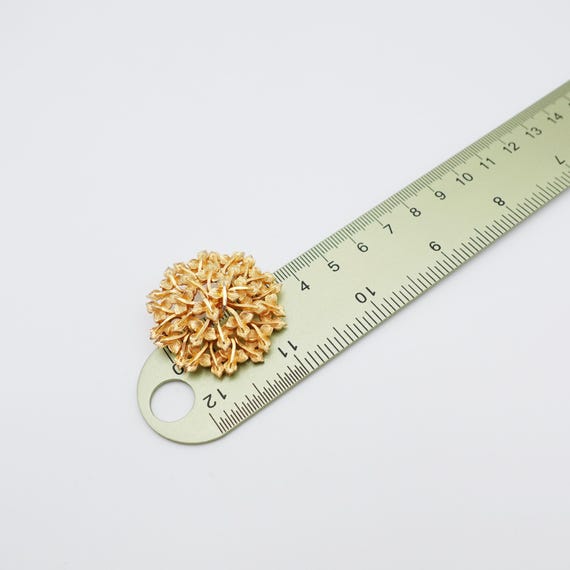 Unsual Abstract Leaf and Stem Cluster Brooch in G… - image 9