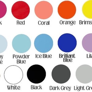 Puede incluir: Una carta de colores con treinta y un muestras circulares dispuestas en tres filas. Cada c&iacute;rculo est&aacute; etiquetado con su nombre de color correspondiente, incluyendo Piggy, Sweet Pink, Soft Pink, Pink, Red, Coral, Orange, Brimstone, Yellow, Light Green, Lime-Tree Green, Green, Mint, Turquoise, Baby Blue, Powder Blue, Ice Blue, Brilliant Blue, Lilac, Lavender, Purple, Apricot, Vanilla, Beige, Brown, White, Black, Dark Grey, Light Grey, Gold, Silver y Rose Gold.