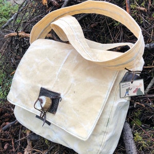 Waxed canvas Moosehyde Haversack bag bushcraft