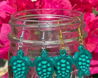 Pendientes colgantes de tortuga marina, joyería playera, pendientes de tortuga oceánica, pendientes veraniegos costeros, joyería de vida marina adorable, regalo ligero