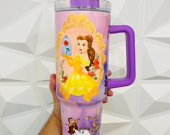 Aangepaste 40 oz reisbeker dorstlesser dupe geïnspireerd door prinses Belle en het beest betoverde rozenboekprinsen