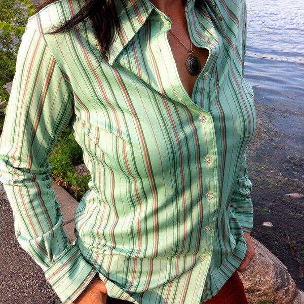 Vintage Shirt Women's 1970's Button Down Blouse Top Striped