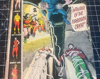 Teen Titans #35 DC Comics 1971 Robin Kid Flash Wonder Intruder of the forbidden crypt Girl  Speedy VG Silver Age Key Issue Vintage