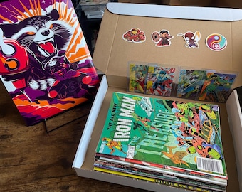 Blind Date with Comic Book Lover Grab Bag 10 Comics And 4 Vintage Marvel Fleer Trading Cards with one Custom Print, Marvel, Dc Indie Lot