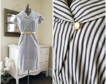 1940s Vintage Dress •  Black & White Striped Sheath •  Pin up • Wiggle