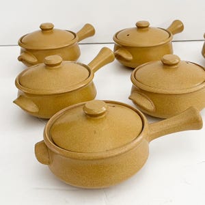 Set of 6 Mustard Denby Ode Soup Bowls with Lid and Long Handles, 1960s Denby Casserole Set Mustard, Vintage Denby Tableware Rare Bowl Set UK
