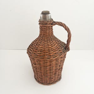 Handwoven Willow Wicker Demijohn Decor, Vintage Wicker Demijohn, Farmhouse Wicker Wine Bottle, Rustic Wicker Glass Jug Natural Wicker Carboy