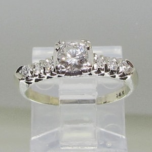 Diamond Engagement Ring (711)