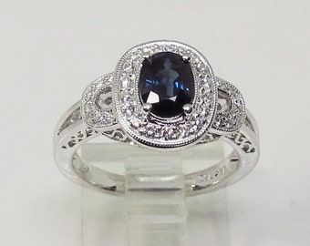 Sapphire and Diamond Ring 18Kt Gold (1064)