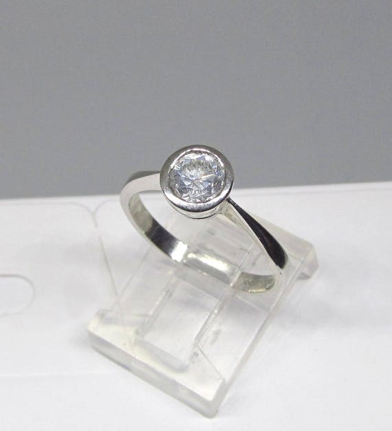 Diamond Solitaire Ring Tube-set in Platinum (643) - image 2